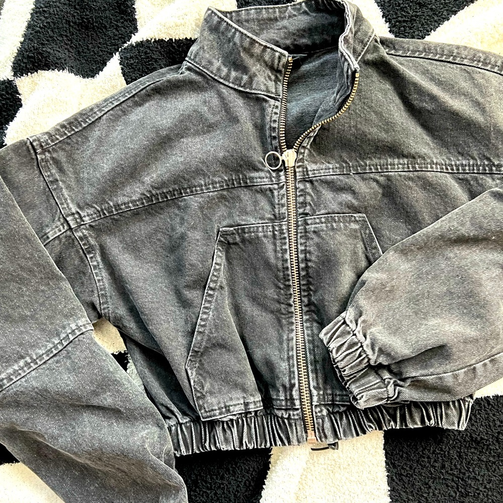 BDG Cropped Denim Jacket-black wash